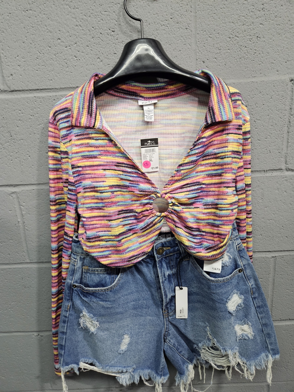 Rue21 Multicolor Striped Crop Top with Front Ring Size XL NWT Summer